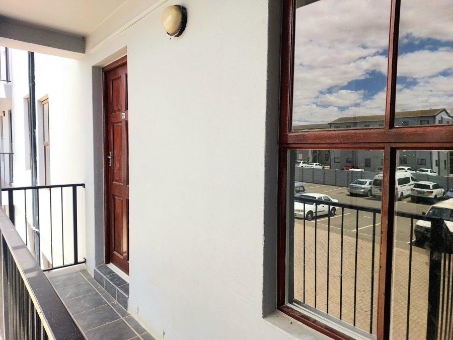 2 Bedroom Property for Sale in Moorreesburg Western Cape